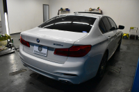 BMW 5シリーズ 530e Mｽﾎﾟｰﾂ iﾊﾟﾌｫｰﾏﾝｽ PHEV ｻﾝﾙｰﾌ ｾﾚｸﾄ&ﾊｲﾉﾍﾞｰｼｮﾝ&ﾊｲﾗｲﾝ&ｱﾄﾞﾊﾞﾝｽP 全面液晶ﾒｰﾀｰ 19AW 全席ﾋｰﾀｰ付黒革 ﾊｰﾏﾝｶｰﾄﾞﾝ 4ｿﾞｰﾝAC LEDﾍｯﾄﾞﾗｲﾄ ACC HUD LCW ﾀｯﾁﾊﾟﾈﾙﾅﾋﾞ全周囲ｶﾒﾗ ﾌﾙｾｸﾞﾜｲﾔﾚｽ充電 電動ﾄﾗﾝｸ 2年保証