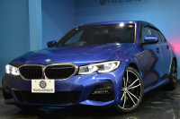 BMW 3シリーズ 330i Mｽﾎﾟｰﾂ 高出力ﾓﾃﾞﾙ ｲﾉﾍﾞｰｼｮﾝ&ﾃﾞﾋﾞｭｰ&ｺﾝﾌｫｰﾄP ﾋｰﾀｰ付黒革 ACC HUD 19AW Mｽﾎﾟｰﾂﾌﾞﾚｰｷ ﾗｲﾌﾞｺｯｸﾋﾟｯﾄ ｼﾞｪｽﾁｬｰｺﾝﾄﾛｰﾙ付ﾀｯﾁﾊﾟﾈﾙHDDﾅﾋﾞ全周囲ｶﾒﾗ ｱｯﾌﾟﾙｶｰﾌﾟﾚｲ ｳｯﾄﾞｲﾝﾃﾘｱ 電動ﾄﾗﾝｸ 2年保証