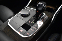 BMW 3シリーズ 330i Mｽﾎﾟｰﾂ 高出力ﾓﾃﾞﾙ ｲﾉﾍﾞｰｼｮﾝ&ﾃﾞﾋﾞｭｰ&ｺﾝﾌｫｰﾄP ﾋｰﾀｰ付黒革 ACC HUD 19AW Mｽﾎﾟｰﾂﾌﾞﾚｰｷ ﾗｲﾌﾞｺｯｸﾋﾟｯﾄ ｼﾞｪｽﾁｬｰｺﾝﾄﾛｰﾙ付ﾀｯﾁﾊﾟﾈﾙHDDﾅﾋﾞ全周囲ｶﾒﾗ ｱｯﾌﾟﾙｶｰﾌﾟﾚｲ ｳｯﾄﾞｲﾝﾃﾘｱ 電動ﾄﾗﾝｸ 2年保証