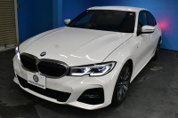 BMW 3シリーズ 330i Mｽﾎﾟｰﾂ 高出力ﾓﾃﾞﾙ 1ｵｰﾅｰ ｲﾉﾍﾞｰｼｮﾝ&ｺﾝﾌｫｰﾄP ﾋｰﾀｰ付ﾊｰﾌ黒革 ACC HUD 18AW Mｽﾎﾟｰﾂﾌﾞﾚｰｷ ﾗｲﾌﾞｺｯｸﾋﾟｯﾄ ｼﾞｪｽﾁｬｰC付ﾀｯﾁﾊﾟﾈﾙHDDﾅﾋﾞ全周囲ｶﾒﾗ ｱｯﾌﾟﾙｶｰﾌﾟﾚｲ 電動ﾄﾗﾝｸ 2年保証