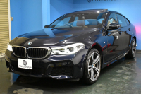 BMW 6シリーズ 623dｸﾞﾗﾝﾂｰﾘｽﾓ Mｽﾎﾟｰﾂ ｱｯﾌﾟｸﾞﾚｰﾄﾞ＆ｺﾝﾌｫｰﾄP ﾊﾟﾉﾗﾏｻﾝﾙｰﾌ ﾋｰﾀｰ&ﾍﾞﾝﾁﾚｰｼｮﾝ＆ﾏｯｻｰｼﾞ付ｺﾆｬｯｸ革 Apple Car Play 全面液晶ﾒｰﾀｰ LEDﾍｯﾄﾞﾗｲﾄ  ACC ﾊｰﾏﾝｶｰﾄﾞﾝｻｳﾝﾄﾞ  HUD LCW 20AW  ﾀｯﾁﾊﾟﾈﾙﾅﾋﾞ全周囲ｶﾒ 電動Rｹﾞｰﾄ 2年保証