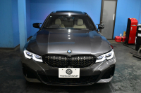 BMW 3シリーズ M340i Xﾄﾞﾗｲﾌﾞ ﾂｰﾘﾝｸﾞ ｲﾉﾍﾞｰｼｮﾝP ﾊﾟﾉﾗﾏｻﾝﾙｰﾌ ﾋｰﾀｰ付白革 追従ACC HUD ﾚｰｻﾞｰLEDﾗｲﾄ ｼﾞｪｽﾁｬｰC付ﾀｯﾁﾊﾟﾈﾙﾅﾋﾞ全周囲ｶﾒﾗ ﾊｰﾏﾝｶｰﾄﾞﾝ 車線変更&逸脱警告 衝突軽減B 電動Rｹﾞｰﾄ 2年保証