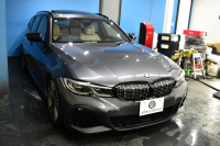 BMW 3シリーズ M340i Xﾄﾞﾗｲﾌﾞ ﾂｰﾘﾝｸﾞ ｲﾉﾍﾞｰｼｮﾝP ﾊﾟﾉﾗﾏｻﾝﾙｰﾌ ﾋｰﾀｰ付白革 追従ACC HUD ﾚｰｻﾞｰLEDﾗｲﾄ ｼﾞｪｽﾁｬｰC付ﾀｯﾁﾊﾟﾈﾙﾅﾋﾞ全周囲ｶﾒﾗ ﾊｰﾏﾝｶｰﾄﾞﾝ 車線変更&逸脱警告 衝突軽減B 電動Rｹﾞｰﾄ 2年保証