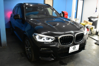 BMW X3 Xﾄﾞﾗｲﾌﾞ20d Mｽﾎﾟｰﾂ ｾﾚｸﾄ&ﾊｲﾗｲﾝP ﾊﾟﾉﾗﾏｻﾝR 型式変更後ﾓﾃﾞﾙ（UZ20） ﾗｲﾌﾞｺｯｸﾋﾟｯﾄ  20AW 前席ﾍﾞﾝﾁﾚｰｼｮﾝ LEDﾍｯﾄﾞﾗｲﾄ 追従ACC HUD 全席ﾋｰﾀｰ付茶革 LCW ﾀｯﾁﾊﾟﾈﾙﾅﾋﾞﾌﾙｾｸﾞ全周囲ｶﾒﾗ3Dﾋﾞｭｰ ﾜｲﾔﾚｽ充電  2年保証