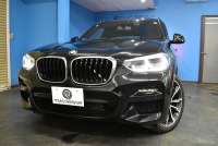 BMW X3 Xﾄﾞﾗｲﾌﾞ20d Mｽﾎﾟｰﾂ ｾﾚｸﾄ&ﾊｲﾗｲﾝP ﾊﾟﾉﾗﾏｻﾝR 型式変更後ﾓﾃﾞﾙ（UZ20） ﾗｲﾌﾞｺｯｸﾋﾟｯﾄ  20AW 前席ﾍﾞﾝﾁﾚｰｼｮﾝ LEDﾍｯﾄﾞﾗｲﾄ 追従ACC HUD 全席ﾋｰﾀｰ付茶革 LCW ﾀｯﾁﾊﾟﾈﾙﾅﾋﾞﾌﾙｾｸﾞ全周囲ｶﾒﾗ3Dﾋﾞｭｰ ﾜｲﾔﾚｽ充電  2年保証