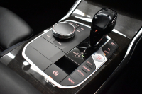 BMW 3シリーズ 320i Mｽﾎﾟｰﾂ ﾃﾞﾋﾞｭｰ&ｺﾝﾌｫｰﾄP ﾋｰﾀｰ付黒革 追従ACC  HUD  LCW 19AW 衝突軽減B 車線逸脱&歩行者警告 ﾗｲﾌﾞｺｯｸﾋﾟｯﾄ ｱｯﾌﾟﾙｶｰﾌﾟﾚｲ Bｶﾒﾗ 電動ﾄﾗﾝｸ ﾜｲﾔﾚｽ充電 社外ﾌﾙｾｸﾞ  ｳｯﾄﾞｲﾝﾃﾘｱ 2年保証