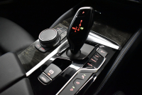 BMW 6シリーズ 630iｸﾞﾗﾝﾂｰﾘｽﾓ Mｽﾎﾟｰﾂ ﾊﾟﾉﾗﾏｻﾝﾙｰﾌ 全席ﾋｰﾀｰ付黒革 全面液晶ﾒｰﾀｰ ﾊｰﾏﾝｶｰﾄﾞﾝ 4ｿﾞｰﾝAC LEDﾍｯﾄﾞﾗｲﾄ 追従ACC HUD 衝突軽減ﾌﾞﾚｰｷ 車線変更&逸脱&歩行者警告 ﾀｯﾁﾊﾟﾈﾙﾅﾋﾞ全周囲ｶﾒﾗ3Dﾋﾞｭｰ 電動Rｹﾞｰﾄ 2年保証