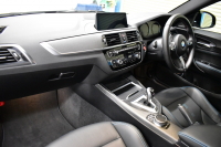 BMW Mシリーズ M2 ｺﾝﾍﾟﾃｨｼｮﾝ MDCT 7速DCT LCI後期  ﾊｰﾏﾝｶｰﾄﾞﾝ 専用410馬力ｴﾝｼﾞﾝ LEDﾍｯﾄﾞﾗｲﾄ&ﾃｰﾙ ﾋｰﾀｰ付黒革 ﾀｯﾁﾊﾟﾈﾙHDDﾅﾋﾞBｶﾒﾗ 19AW 衝突軽減ﾌﾞﾚｰｷ 車線逸脱＆歩行者警告  Mｼｰﾄﾍﾞﾙﾄ 2年保証