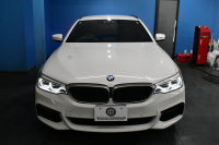 BMW 5シリーズ 523iﾂｰﾘﾝｸﾞ Mｽﾎﾟｰﾂ ｲﾉﾍﾞｰｼｮﾝ&ﾊｲﾗｲﾝP 全席ﾋｰﾀｰ付黒革 ｼﾞｪｽﾁｬｰC付ﾀｯﾁﾊﾟﾈﾙHDDﾅﾋﾞ 全周囲ｶﾒﾗ ﾜｲﾔﾚｽ充電 液晶ﾒｰﾀｰ 追従ACC HUD ｱﾀﾞﾌﾟﾃｨﾌﾞLEDﾍｯﾄﾞﾗｲﾄ 車線変更&逸脱&歩行者警告 19AW  2年保証