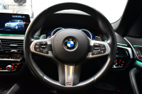 BMW 5シリーズ 523iﾂｰﾘﾝｸﾞ Mｽﾎﾟｰﾂ ｲﾉﾍﾞｰｼｮﾝ&ﾊｲﾗｲﾝP 全席ﾋｰﾀｰ付黒革 ｼﾞｪｽﾁｬｰC付ﾀｯﾁﾊﾟﾈﾙHDDﾅﾋﾞ 全周囲ｶﾒﾗ ﾜｲﾔﾚｽ充電 液晶ﾒｰﾀｰ 追従ACC HUD ｱﾀﾞﾌﾟﾃｨﾌﾞLEDﾍｯﾄﾞﾗｲﾄ 車線変更&逸脱&歩行者警告 19AW  2年保証