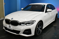 BMW 3シリーズ 330i Mｽﾎﾟｰﾂ 高出力ﾓﾃﾞﾙ ﾌｧｽﾄﾄﾗｯｸ&ﾊｲﾗｲﾝ&ｺﾝﾌｫｰﾄP ﾋｰﾀｰ付黒革 可変Mｻｽ 19AW Mｽﾎﾟｰﾂﾌﾞﾚｰｷ&ﾃﾞﾌ ACC HUD 全周囲ｶﾒﾗ ﾗｲﾌﾞｺｯｸﾋﾟｯﾄ ﾀｯﾁﾊﾟﾈﾙﾅﾋﾞｱｯﾌﾟﾙｶｰﾌﾟﾚｲ 電動ﾄﾗﾝｸ ｳｯﾄﾞｲﾝﾃﾘｱ 2年保証