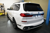 BMW X7 xDrive 35d Mｽﾎﾟｰﾂ  6人乗り ｳｪﾙﾈｽP ｽｶｲﾗｳﾝｼﾞﾊﾟﾉﾗﾏｻﾝR  ﾘｱｼｰﾄｴﾝﾀｰﾃｲﾝﾒﾝﾄ  ﾚｰｻﾞｰLED 全席ﾋｰﾀｰ付茶革 Fﾏｯｻｰｼﾞ&ﾍﾞﾝﾁ ﾊｰﾏﾝｶｰﾄﾞﾝ 22AW  ACC HUD ｼﾙﾊﾞｰｸﾞﾚｰｳｯﾄﾞﾄﾘﾑ ﾗｲﾌﾞｺｸﾋﾟｯﾄ ﾀｯﾁﾊﾟﾈﾙﾅﾋﾞTV全周囲ｶﾒﾗ 2年保証