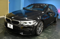 BMW 5シリーズ 530i Mｽﾎﾟｰﾂ ﾊｲﾗｲﾝP 型式変更後（JR20） 高出力ﾓﾃﾞﾙ 全面液晶ﾒｰﾀｰ  全席ﾋｰﾀｰ付黒革 LEDﾍｯﾄﾞﾗｲﾄ 追従ACC HUD Mｽﾎﾟｰﾂﾌﾞﾚｰｷ 19AW 車線変更警告 ﾀｯﾁﾊﾟﾈﾙ対応iﾄﾞﾗｲﾌﾞHDDﾅﾋﾞﾌﾙｾｸﾞ全周囲ｶﾒﾗ 3Dﾋﾞｭｰ 電動ﾄﾗﾝｸ 2年保証