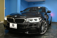 BMW 5シリーズ 530i Mｽﾎﾟｰﾂ ﾊｲﾗｲﾝP 型式変更後（JR20） 高出力ﾓﾃﾞﾙ 全面液晶ﾒｰﾀｰ  全席ﾋｰﾀｰ付黒革 LEDﾍｯﾄﾞﾗｲﾄ 追従ACC HUD Mｽﾎﾟｰﾂﾌﾞﾚｰｷ 19AW 車線変更警告 ﾀｯﾁﾊﾟﾈﾙ対応iﾄﾞﾗｲﾌﾞHDDﾅﾋﾞﾌﾙｾｸﾞ全周囲ｶﾒﾗ 3Dﾋﾞｭｰ 電動ﾄﾗﾝｸ 2年保証