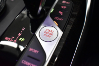 BMW 3シリーズ 330iﾂｰﾘﾝｸﾞ Mｽﾎﾟｰﾂ 高出力 ﾊｲﾗｲﾝ&ｺﾝﾌｫｰﾄP LEDﾍｯﾄﾞﾗｲﾄ ﾋｰﾀｰ付黒革 全周囲ｶﾒﾗ ACC Mｽﾎﾟｰﾂﾌﾞﾚｰｷ ﾀｯﾁﾊﾟﾈﾙﾅﾋﾞ ｱｯﾌﾟﾙｶｰﾌﾟﾚｲ 電動Rｹﾞｰﾄ ﾜｲﾔﾚｽ充電 18AW 2年保証