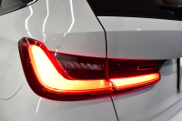 BMW 3シリーズ 330iﾂｰﾘﾝｸﾞ Mｽﾎﾟｰﾂ 高出力 ﾊｲﾗｲﾝ&ｺﾝﾌｫｰﾄP LEDﾍｯﾄﾞﾗｲﾄ ﾋｰﾀｰ付黒革 全周囲ｶﾒﾗ ACC Mｽﾎﾟｰﾂﾌﾞﾚｰｷ ﾀｯﾁﾊﾟﾈﾙﾅﾋﾞ ｱｯﾌﾟﾙｶｰﾌﾟﾚｲ 電動Rｹﾞｰﾄ ﾜｲﾔﾚｽ充電 18AW 2年保証