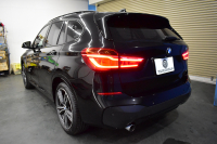 BMW X1 Xﾄﾞﾗｲﾌﾞ18d Mｽﾎﾟｰﾂ  4WD ﾊﾟﾉﾗﾏｻﾝﾙｰﾌ ﾋｰﾀｰ付黒革 ｱﾄﾞﾊﾞﾝｽﾄﾞｱｸﾃｨﾌﾞｾｰﾌﾃｨ&ｺﾝﾌｫｰﾄP 追従ACC HUD 19AW LEDﾍｯﾄﾞﾗｲﾄ ﾀｯﾁﾊﾟﾈﾙHDDﾅﾋﾞBｶﾒﾗ 前後PDC 衝突軽減B 車線逸脱&歩行者警告 電動Rｹﾞｰﾄ ｽﾏｰﾄｷｰ 2年保証