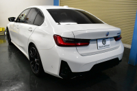 BMW 3シリーズ M340i xDrive LCI後期 ｶｰﾌﾞﾄﾞﾃﾞｨｽﾌﾟﾚｲ ﾋｰﾀｰ付黒革 LEDﾍｯﾄﾞﾗｲﾄ MﾃｸﾉﾛｼﾞｰP 可変Mｻｽ Mｽﾎﾟｰﾂﾌﾞﾚｰｷ&ﾃﾞﾌ 19AW  BMWﾗｲﾌﾞｺｯｸﾋﾟｯﾄ全周囲ｶﾒﾗ ｱｯﾌﾟﾙｶｰﾌﾟﾚｲ ACC HUD 車線変更&逸脱&歩行者警告 2年保証