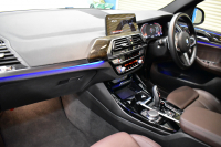BMW X3 Xﾄﾞﾗｲﾌﾞ20d Mｽﾎﾟｰﾂ ｾﾚｸﾄ&ﾊｲﾗｲﾝP ﾊﾟﾉﾗﾏｻﾝR 型式変更後ﾓﾃﾞﾙ(UZ20) harman/kardon ﾗｲﾌﾞｺｯｸﾋﾟｯﾄ  20AW LEDﾍｯﾄﾞﾗｲﾄ ACC HUD 前席ﾍﾞﾝﾁﾚｰｼｮﾝ&全席ﾋｰﾀｰ付茶革 LCW ﾀｯﾁﾊﾟﾈﾙﾅﾋﾞ  電動Rｹﾞｰﾄ ﾜｲﾔﾚｽ充電  2年保証