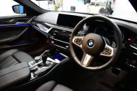 BMW 5シリーズ 540i Mｽﾎﾟｰﾂ 1ｵｰﾅｰ ｻﾝﾙｰﾌ ｲﾉﾍﾞｰｼｮﾝ&ﾊｲﾗｲﾝP 全席ﾋｰﾀｰ付黒革 HUD 可変ｻｽ Mｽﾎﾟｰﾂﾌﾞﾚｰｷ ｱﾀﾞﾌﾟﾃｨﾌﾞLEDﾍｯﾄﾞﾗｲﾄ 液晶ﾒｰﾀｰ ACC LCW ｼﾞｪｽﾁｬｰC付ﾀｯﾁﾊﾟﾈﾙﾅﾋﾞ全周囲ｶﾒﾗ ﾌﾙｾｸﾞ 電動ﾄﾗﾝｸ 2年保証