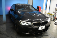 BMW Mシリーズ M5 V8ﾂｲﾝﾀｰﾎﾞ600馬力 MxDrive Bowers&Wilkins ｺﾝﾌｫｰﾄ&MﾄﾞﾗｲﾊﾞｰｽﾞP 全席ﾋｰﾀｰ&前席ﾍﾞﾝﾁﾚｰｼｮﾝ&ﾏｯｻｰｼﾞ付黒ﾒﾘﾉ革 ｽﾃｱﾘﾝｸﾞﾋｰﾀｰ ｱﾝﾋﾞｴﾝﾄｴｱP  追従ACC LCW LEDﾍｯﾄﾞﾗｲﾄ HUD 液晶ﾒｰﾀｰ 3Dﾋﾞｭｰ 20AW ｿﾌﾄｸﾛｰｽﾞﾄﾞｱ 2年保証