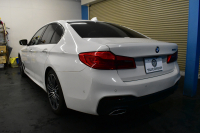 BMW 5シリーズ 523d Mｽﾎﾟｰﾂ ﾊｲﾗｲﾝP 全席ﾋｰﾀｰ付黒革 HUD LEDﾍｯﾄﾞﾗｲﾄ 追従ACC ｿﾌﾄｸﾛｰｽﾞﾄﾞｱ 液晶ﾒｰﾀｰ ｼﾞｪｽﾁｬ-C付ﾀｯﾁﾊﾟﾈﾙ対応iﾄﾞﾗｲﾌﾞHDDﾅﾋﾞﾌﾙｾｸﾞ 全周囲ｶﾒﾗ3Dﾋﾞｭｰ 車線変更&逸脱警告 衝突軽減ﾌﾞﾚｰｷ 電動ﾄﾗﾝｸ 2年保証