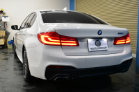 BMW 5シリーズ 530i Mｽﾎﾟｰﾂ ｲﾉﾍﾞｰｼｮﾝ＆ﾊｲﾗｲﾝP 高出力ﾓﾃﾞﾙ  型式変更後(JR20) 全席ﾋｰﾀｰ付黒革 LEDﾍｯﾄﾞﾗｲﾄ 追従ACC  HUD Mｽﾎﾟｰﾂﾌﾞﾚｰｷ 19AW 全面液晶ﾒｰﾀｰ LCW ｼﾞｪｽﾁｬｰC付ﾀｯﾁﾊﾟﾈﾙ対応iﾄﾞﾗｲﾌﾞﾅﾋﾞﾌﾙｾｸﾞ全周囲ｶﾒﾗ Pｱｼｽﾄ ﾜｲﾔﾚｽ充電 電動ﾄﾗﾝｸ 2年保証