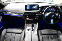 BMW 5シリーズ 530i Mｽﾎﾟｰﾂ ﾊｲﾗｲﾝP 高出力ﾓﾃﾞﾙ 1ｵｰﾅｰ 全席ﾋｰﾀｰ付黒革 LEDﾍｯﾄﾞﾗｲﾄ 追従ACC  Mｽﾎﾟｰﾂﾌﾞﾚｰｷ 19AW 液晶ﾒｰﾀｰ 車線変更警告 ﾀｯﾁﾊﾟﾈﾙ対応iﾄﾞﾗｲﾌﾞﾅﾋﾞﾌﾙｾｸﾞ全周囲ｶﾒﾗ Pｱｼｽﾄ 電動ﾄﾗﾝｸ 2年保証
