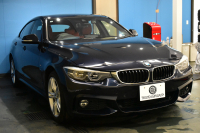 BMW 4シリーズ 420i Xﾄﾞﾗｲﾌﾞｸﾞﾗﾝｸｰﾍﾟ Mｽﾎﾟｰﾂ LCI後期 4WD ﾋｰﾀｰ付赤革 追従ACC ｱﾀﾞﾌﾟﾃｨﾌﾞLEDﾍｯﾄﾞﾗｲﾄ 液晶ﾒｰﾀｰ ﾌﾙｾｸﾞTV 車線変更&逸脱&歩行者警告 衝突軽減B  ﾀｯﾁﾊﾟｯﾄﾞiﾄﾞﾗｲﾌﾞHDDﾅﾋﾞ Bｶﾒﾗ ﾊﾟﾄﾞﾙｼﾌﾄ 電動Rｹﾞｰﾄ 2年保証