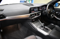 BMW 3シリーズ 330i Mｽﾎﾟｰﾂ 高出力ﾓﾃﾞﾙ 1ｵｰﾅｰ ｲﾉﾍﾞｰｼｮﾝ&ﾌｧｽﾄﾄﾗｯｸ&ｺﾝﾌｫｰﾄP ﾋｰﾀｰ付ｱﾙｶﾝﾀｰﾗｼｰﾄ ACC HUD 19AW 可変Mｻｽ Mｽﾎﾟｰﾂﾃﾞﾌ&ﾌﾞﾚｰｷ ﾚｰｻﾞｰLEDﾗｲﾄ ｼﾞｪｽﾁｬｰC ﾗｲﾌﾞｺｯｸﾋﾟｯﾄ ｱｯﾌﾟﾙｶｰﾌﾟﾚｲ 全周囲ｶﾒﾗ 電動ﾄﾗﾝｸ 2年保証