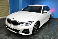 BMW 3シリーズ 330i Mｽﾎﾟｰﾂ 高出力ﾓﾃﾞﾙ 1ｵｰﾅｰ ｲﾉﾍﾞｰｼｮﾝ&ﾌｧｽﾄﾄﾗｯｸ&ｺﾝﾌｫｰﾄP ﾋｰﾀｰ付ｱﾙｶﾝﾀｰﾗｼｰﾄ ACC HUD 19AW 可変Mｻｽ Mｽﾎﾟｰﾂﾃﾞﾌ&ﾌﾞﾚｰｷ ﾚｰｻﾞｰLEDﾗｲﾄ ｼﾞｪｽﾁｬｰC ﾗｲﾌﾞｺｯｸﾋﾟｯﾄ ｱｯﾌﾟﾙｶｰﾌﾟﾚｲ 全周囲ｶﾒﾗ 電動ﾄﾗﾝｸ 2年保証