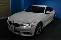 BMW 4シリーズ 435i ｸﾞﾗﾝｸｰﾍﾟ Mｽﾎﾟｰﾂ ｱﾄﾞﾊﾞﾝｽﾄﾞｱｸﾃｨﾌﾞｾｰﾌﾃｨｰP 追従ACC HUD ｱﾀﾞﾌﾟﾃｨﾌﾞLEDﾍｯﾄﾞﾗｲﾄ ﾋｰﾀｰ付黒革 19AW ｳｯﾄﾞｲﾝﾃﾘｱ ﾀｯﾁﾊﾟｯﾄﾞ式iﾄﾞﾗｲﾌﾞﾅﾋﾞ 車線逸脱&歩行者警告 衝突軽減B ﾌﾙｾｸﾞ 電動Rｹﾞｰﾄ  Bｶﾒﾗ 2年保証