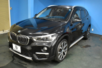 BMW X1 Xﾄﾞﾗｲﾌﾞ18d xﾗｲﾝ 中期ﾓﾃﾞﾙ 4WD ﾋｰﾀｰ付黒革 ｱﾄﾞﾊﾞﾝｽﾄﾞｱｸﾃｨﾌﾞｾｰﾌﾃｨ&ｺﾝﾌｫｰﾄ&ﾊｲﾗｲﾝP 追従ACC HUD 19AW NEWﾃﾞｻﾞｲﾝﾒｰﾀｰ 社外ﾌﾙｾｸﾞ LEDﾍｯﾄﾞﾗｲﾄ ﾀｯﾁﾊﾟﾈﾙHDDﾅﾋﾞBｶﾒﾗ 前後PDC  衝突軽減B 車線逸脱&歩行者警告 電動Rｹﾞｰﾄ 2年保証