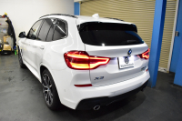 BMW X3 Xﾄﾞﾗｲﾌﾞ20d Mｽﾎﾟｰﾂ ｾﾚｸﾄ&ﾊｲﾗｲﾝP ﾊﾟﾉﾗﾏｻﾝR 型式変更後ﾓﾃﾞﾙ(UZ20) 社外ﾌﾙｾｸﾞ&後席ﾓﾆﾀｰ harman/kardon  前席ﾍﾞﾝﾁﾚｰｼｮﾝ&全席ﾋｰﾀｰ付茶革 ﾗｲﾌﾞｺｯｸﾋﾟｯﾄ  20AW LEDﾍｯﾄﾞﾗｲﾄ ACC HUD LCW ﾀｯﾁﾊﾟﾈﾙﾅﾋﾞ  電動Rｹﾞｰﾄ ﾜｲﾔﾚｽ充電  2年保証