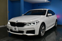 BMW 6シリーズ 630iｸﾞﾗﾝﾂｰﾘｽﾓ Mｽﾎﾟｰﾂ ﾊﾟﾉﾗﾏｻﾝR ｲﾉﾍﾞｰｼｮﾝ&ｺﾝﾌｫｰﾄP 前席ﾏｯｻｰｼﾞ&ﾍﾞﾝﾁ&全席ﾋｰﾀｰ付黒革 ﾊｰﾏﾝｶｰﾄﾞﾝ 4ｿﾞｰﾝAC LEDﾍｯﾄﾞﾗｲﾄ 追従ACC HUD ｿﾌﾄｸﾛｰｽﾞﾄﾞｱ 衝突軽減B 車線変更&逸脱&歩行者警告 全周囲ｶﾒﾗ3Dﾋﾞｭｰ 電動Rｹﾞｰﾄ 2年保証