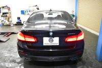 BMW 5シリーズ 523d Mｽﾎﾟｰﾂ ﾃﾞﾋﾞｭｰ&ﾊｲﾗｲﾝP 全席ﾋｰﾀｰ付黒革 HUD LEDﾍｯﾄﾞﾗｲﾄ 追従ACC ｿﾌﾄｸﾛｰｽﾞﾄﾞｱ 液晶ﾒｰﾀｰ ｼﾞｪｽﾁｬ-C付ﾀｯﾁﾊﾟﾈﾙ対応iﾄﾞﾗｲﾌﾞHDDﾅﾋﾞﾌﾙｾｸﾞ 全周囲ｶﾒﾗ3Dﾋﾞｭｰ 車線変更&逸脱警告 衝突軽減ﾌﾞﾚｰｷ 電動ﾄﾗﾝｸ 2年保証