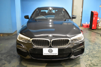BMW 5シリーズ 523d Mｽﾎﾟｰﾂ ﾃﾞﾋﾞｭｰ&ﾊｲﾗｲﾝP 全席ﾋｰﾀｰ付黒革 HUD LEDﾍｯﾄﾞﾗｲﾄ 追従ACC ｿﾌﾄｸﾛｰｽﾞﾄﾞｱ 液晶ﾒｰﾀｰ ｼﾞｪｽﾁｬ-C付ﾀｯﾁﾊﾟﾈﾙ対応iﾄﾞﾗｲﾌﾞHDDﾅﾋﾞﾌﾙｾｸﾞ 全周囲ｶﾒﾗ3Dﾋﾞｭｰ 車線変更&逸脱警告 衝突軽減ﾌﾞﾚｰｷ 電動ﾄﾗﾝｸ 2年保証