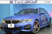 BMW 3シリーズ 320d Xﾄﾞﾗｲﾌﾞ Mｽﾎﾟｰﾂ 4WD ﾃﾞﾋﾞｭｰ&ｺﾝﾌｫｰﾄP Mﾊﾟﾌｫｰﾏﾝｽﾚｯﾄﾞｷｬﾘﾊﾟｰ 全周囲ｶﾒﾗ ﾋｰﾀｰ付黒革ｼｰﾄ 19AW 電動ﾄﾗﾝｸ ﾜｲﾔﾚｽ充電 追従ACC LEDﾍｯﾄﾞﾗｲﾄ HUD ﾗｲﾌﾞｺｯｸﾋﾟｯﾄ ｱｯﾌﾟﾙｶｰﾌﾟﾚｲ LCW 2年保証