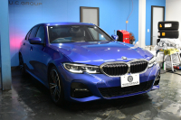 BMW 3シリーズ 320d Xﾄﾞﾗｲﾌﾞ Mｽﾎﾟｰﾂ 4WD ﾃﾞﾋﾞｭｰ&ｺﾝﾌｫｰﾄP Mﾊﾟﾌｫｰﾏﾝｽﾚｯﾄﾞｷｬﾘﾊﾟｰ 全周囲ｶﾒﾗ ﾋｰﾀｰ付黒革ｼｰﾄ 19AW 電動ﾄﾗﾝｸ ﾜｲﾔﾚｽ充電 追従ACC LEDﾍｯﾄﾞﾗｲﾄ HUD ﾗｲﾌﾞｺｯｸﾋﾟｯﾄ ｱｯﾌﾟﾙｶｰﾌﾟﾚｲ LCW 2年保証
