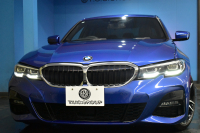 BMW 3シリーズ 320d Xﾄﾞﾗｲﾌﾞ Mｽﾎﾟｰﾂ 4WD ﾃﾞﾋﾞｭｰ&ｺﾝﾌｫｰﾄP Mﾊﾟﾌｫｰﾏﾝｽﾚｯﾄﾞｷｬﾘﾊﾟｰ 全周囲ｶﾒﾗ ﾋｰﾀｰ付黒革ｼｰﾄ 19AW 電動ﾄﾗﾝｸ ﾜｲﾔﾚｽ充電 追従ACC LEDﾍｯﾄﾞﾗｲﾄ HUD ﾗｲﾌﾞｺｯｸﾋﾟｯﾄ ｱｯﾌﾟﾙｶｰﾌﾟﾚｲ LCW 2年保証
