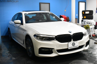 BMW 5シリーズ 540i Xﾄﾞﾗｲﾌﾞ Mｽﾎﾟｰﾂ 4WD ｺﾝﾌｫｰﾄ&ﾊｲﾗｲﾝP ｻﾝﾙｰﾌ 前席ｺﾝﾌｫｰﾄｼｰﾄ 前席ﾏｯｻｰｼﾞ&ﾍﾞﾝﾁﾚｰﾀｰ 全席ﾋｰﾀｰ付黒革 CPMｽﾄﾗｯﾄﾌﾞﾚｰｽ&ﾛｱﾚｲﾝﾌｫｰｽ 可変ｻｽ Mｽﾎﾟｰﾂﾌﾞﾚｰｷ LEDﾍｯﾄﾞﾗｲﾄ ACC HUD LCW  4ｿﾞｰﾝAC 全周囲ｶﾒﾗ  電動ﾄﾗﾝｸ 2年保証