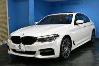 BMW 5シリーズ 540i Xﾄﾞﾗｲﾌﾞ Mｽﾎﾟｰﾂ 4WD ｺﾝﾌｫｰﾄ&ﾊｲﾗｲﾝP ｻﾝﾙｰﾌ 前席ｺﾝﾌｫｰﾄｼｰﾄ 前席ﾏｯｻｰｼﾞ&ﾍﾞﾝﾁﾚｰﾀｰ 全席ﾋｰﾀｰ付黒革 CPMｽﾄﾗｯﾄﾌﾞﾚｰｽ&ﾛｱﾚｲﾝﾌｫｰｽ 可変ｻｽ Mｽﾎﾟｰﾂﾌﾞﾚｰｷ LEDﾍｯﾄﾞﾗｲﾄ ACC HUD LCW  4ｿﾞｰﾝAC 全周囲ｶﾒﾗ  電動ﾄﾗﾝｸ 2年保証