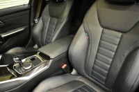 BMW 3シリーズ 320d Xﾄﾞﾗｲﾌﾞ Mｽﾎﾟｰﾂ 4WD ﾃﾞﾋﾞｭｰ&ｲﾉﾍﾞｰｼｮﾝ&ｺﾝﾌｫｰﾄP ｻﾝﾙｰﾌ ﾚｰｻﾞｰLEDﾗｲﾄ HUD ﾋｰﾀｰ付黒革 全周囲ｶﾒﾗ  追従ACC LCW 19AW ﾗｲﾌﾞｺｯｸﾋﾟｯﾄﾀｯﾁﾊﾟﾈﾙﾅﾋﾞ ｱｯﾌﾟﾙｶｰﾌﾟﾚｲ 電動ﾄﾗﾝｸ ﾜｲﾔﾚｽ充電 2年保証