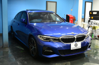 BMW 3シリーズ 320d Xﾄﾞﾗｲﾌﾞ Mｽﾎﾟｰﾂ 4WD ﾃﾞﾋﾞｭｰ&ｲﾉﾍﾞｰｼｮﾝ&ｺﾝﾌｫｰﾄP ｻﾝﾙｰﾌ ﾚｰｻﾞｰLEDﾗｲﾄ HUD ﾋｰﾀｰ付黒革 全周囲ｶﾒﾗ  追従ACC LCW 19AW ﾗｲﾌﾞｺｯｸﾋﾟｯﾄﾀｯﾁﾊﾟﾈﾙﾅﾋﾞ ｱｯﾌﾟﾙｶｰﾌﾟﾚｲ 電動ﾄﾗﾝｸ ﾜｲﾔﾚｽ充電 2年保証