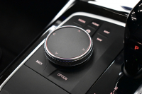 BMW 3シリーズ 320d Xﾄﾞﾗｲﾌﾞ Mｽﾎﾟｰﾂ 4WD ﾃﾞﾋﾞｭｰ&ｲﾉﾍﾞｰｼｮﾝ&ｺﾝﾌｫｰﾄP ｻﾝﾙｰﾌ ﾚｰｻﾞｰLEDﾗｲﾄ HUD ﾋｰﾀｰ付黒革 全周囲ｶﾒﾗ  追従ACC LCW 19AW ﾗｲﾌﾞｺｯｸﾋﾟｯﾄﾀｯﾁﾊﾟﾈﾙﾅﾋﾞ ｱｯﾌﾟﾙｶｰﾌﾟﾚｲ 電動ﾄﾗﾝｸ ﾜｲﾔﾚｽ充電 2年保証