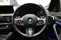 BMW 5シリーズ 523i Mｽﾎﾟｰﾂ ﾊｲﾗｲﾝP 全席ﾋｰﾀｰ付黒革 追従ACC HUD LEDﾍｯﾄﾞﾗｲﾄ  ｼﾞｪｽﾁｬｰC付ﾀｯﾁﾊﾟﾈﾙHDDﾅﾋﾞ全周囲ｶﾒﾗ ﾜｲﾔﾚｽ充電 車線変更&逸脱&歩行者警告 Pｱｼｽﾄ 液晶ﾒｰﾀｰ 19AW 2年保証