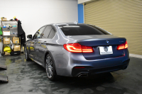 BMW 5シリーズ 523i Mｽﾎﾟｰﾂ ﾊｲﾗｲﾝP 全席ﾋｰﾀｰ付黒革 追従ACC HUD LEDﾍｯﾄﾞﾗｲﾄ  ｼﾞｪｽﾁｬｰC付ﾀｯﾁﾊﾟﾈﾙHDDﾅﾋﾞ全周囲ｶﾒﾗ ﾜｲﾔﾚｽ充電 車線変更&逸脱&歩行者警告 Pｱｼｽﾄ 液晶ﾒｰﾀｰ 19AW 2年保証