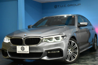 BMW 5シリーズ 523i Mｽﾎﾟｰﾂ ﾊｲﾗｲﾝP 全席ﾋｰﾀｰ付黒革 追従ACC HUD LEDﾍｯﾄﾞﾗｲﾄ  ｼﾞｪｽﾁｬｰC付ﾀｯﾁﾊﾟﾈﾙHDDﾅﾋﾞ全周囲ｶﾒﾗ ﾜｲﾔﾚｽ充電 車線変更&逸脱&歩行者警告 Pｱｼｽﾄ 液晶ﾒｰﾀｰ 19AW 2年保証
