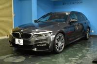 BMW 5シリーズ 523iﾂｰﾘﾝｸﾞ Mｽﾎﾟｰﾂ ｲﾉﾍﾞｰｼｮﾝ&ﾊｲﾗｲﾝP 全席ﾋｰﾀｰ付黒革 追従ACC HUD LCW ｱﾀﾞﾌﾟﾃｨﾌﾞLEDﾍｯﾄﾞﾗｲﾄ ﾜｲﾔﾚｽ充電ﾄﾚｲ ｼﾞｪｽﾁｬｰC付ﾀｯﾁﾊﾟﾈﾙHDDﾅﾋﾞ 全周囲ｶﾒﾗ3Dﾋﾞｭｰ Pｱｼｽﾄ 液晶ﾒｰﾀｰ  19AW ﾃﾞｨｽﾌﾟﾚｲｷｰ 1ｵｰﾅｰ 2年保証