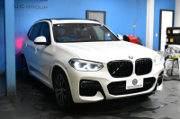 BMW X3 Xﾄﾞﾗｲﾌﾞ20d Mｽﾎﾟｰﾂ ｾﾚｸﾄ&ﾊｲﾗｲﾝP ﾊﾟﾉﾗﾏｻﾝR 型式変更後ﾓﾃﾞﾙ(UZ20) ﾗｲﾌﾞｺｯｸﾋﾟｯﾄ  harman/kardon  前席ﾍﾞﾝﾁﾚｰｼｮﾝ&全席ﾋｰﾀｰ付黒革 20AW LEDﾍｯﾄﾞﾗｲﾄ ACC HUD LCW ﾀｯﾁﾊﾟﾈﾙﾅﾋﾞ 全周囲ｶﾒﾗ 電動Rｹﾞｰﾄ ﾜｲﾔﾚｽ充電  2年保証